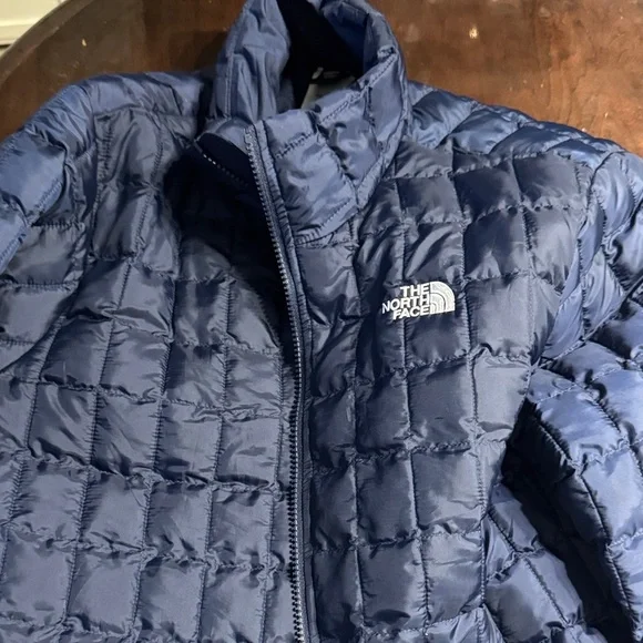 The North Face Dark Blue Quilted Jacket - Picture 1 of 2